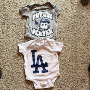 Genuine Merchandise Baby Onesies - LA Dodgers set of 2 size 0/3 month